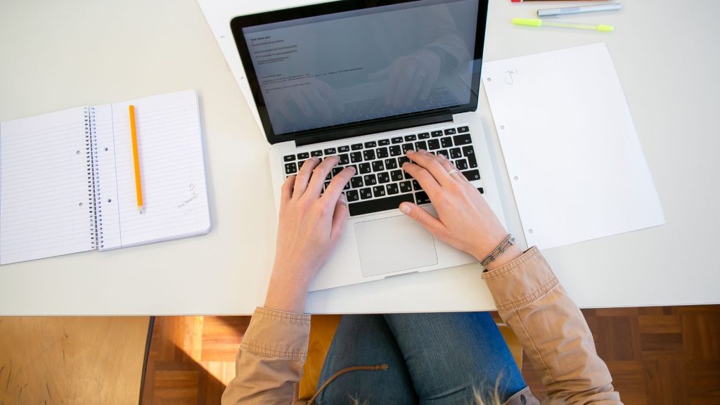 10 Elite Online Colleges for Business Degrees