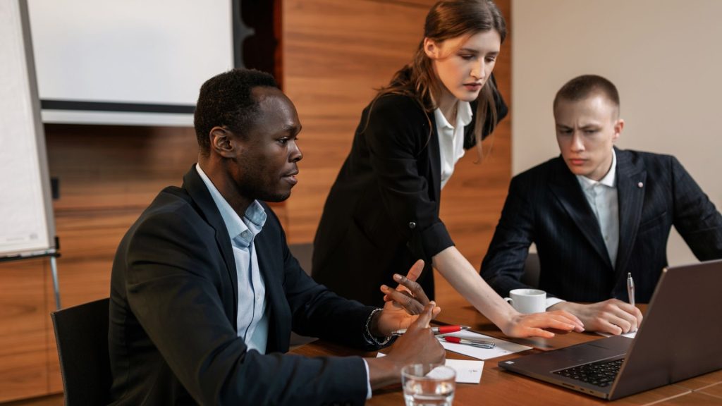 Online Masters Programs in Leadership: 10 Top Schools to Consider